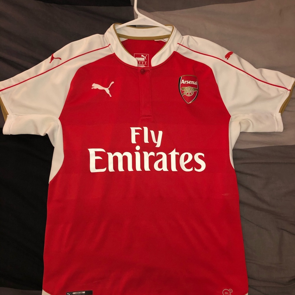 Arsenal soccer jersey